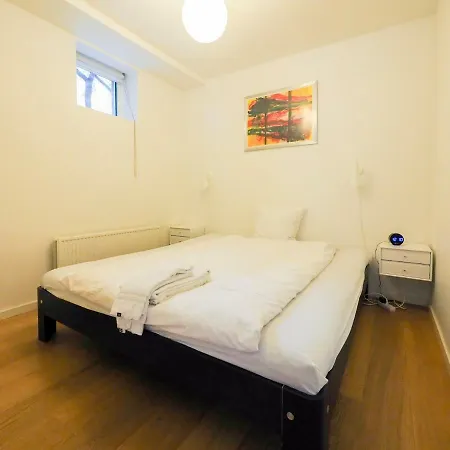 Ideal For Couples & Small Groups By Nyhavn Canals *