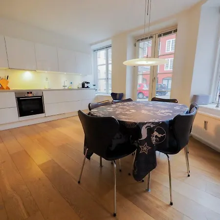 Ideal For Couples & Small Groups By Nyhavn Canals * Copenhagen